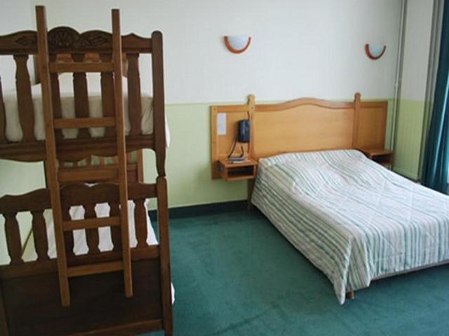 Logis Hotel & Restaurant - Le Normandie Caudebec-en-Caux Habitación foto